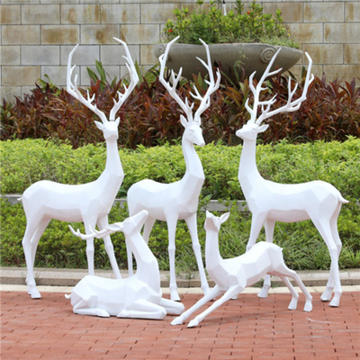 Vida geométrica feita sob encomenda da fibra de vidro - esculturas animais do jardim da estátua dos cervos do tamanho