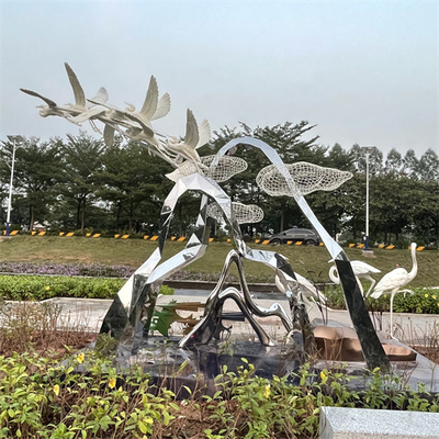 Esculturas de aço inoxidável Crane Egret Metal Sculpture realístico do parque do pantanal