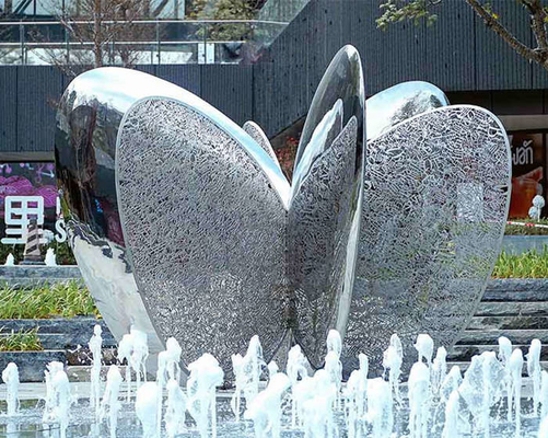 O espelho galvanizou esculturas exteriores do jardim abstrai de aço inoxidável personalizado