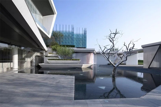 Art Metal Tree Sculpture Outdoor lustrado moderno de aço inoxidável para o jardim