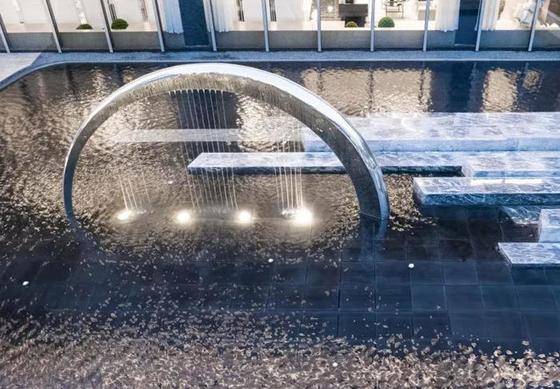 Esculturas de aço inoxidável do espaço público do semicírculo decorativas para a fonte