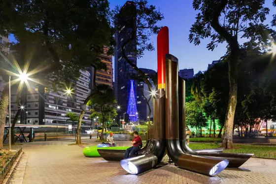 Esculturas exteriores do metal da plaza de aço inoxidável feito a mão das esculturas grandes